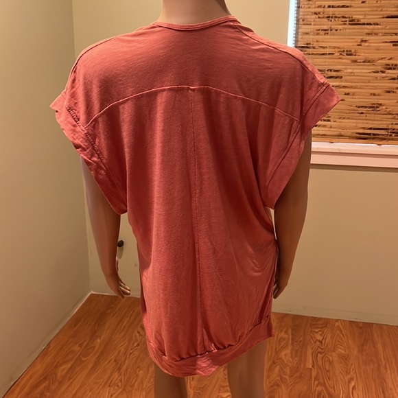 Fresh Laundry Rose Colored Sleeveless T-shirt With Plunging Front Size M - Picture 4 of 8